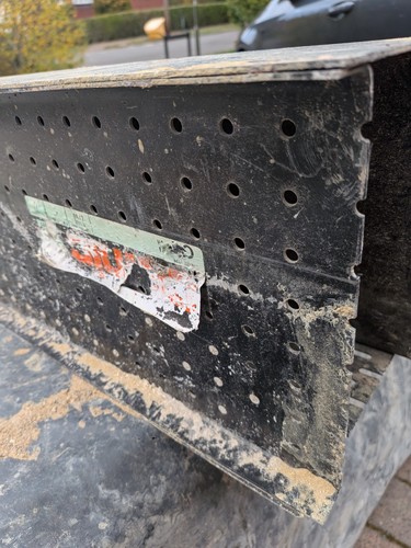 Catnic steel lintel used - steel,