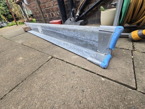 Singel leaf shaped steel - -,